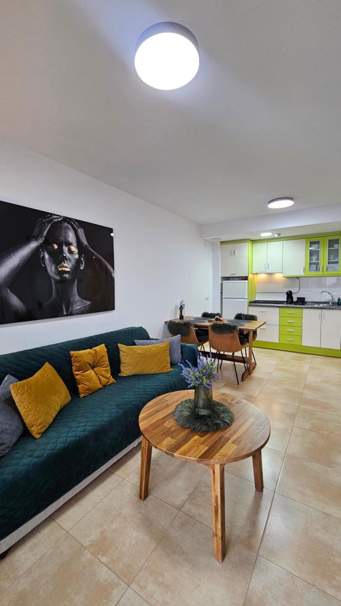 Esmeralda Suites Sunrise Con Piscina カルプ エクステリア 写真