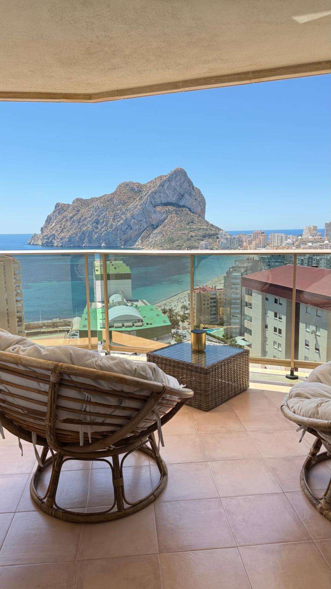 Esmeralda Suites Sunrise Con Piscina カルプ エクステリア 写真